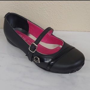 Womens Black Flat
